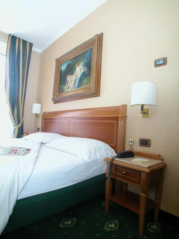 Colonna Hotel Фраскати Номер фото