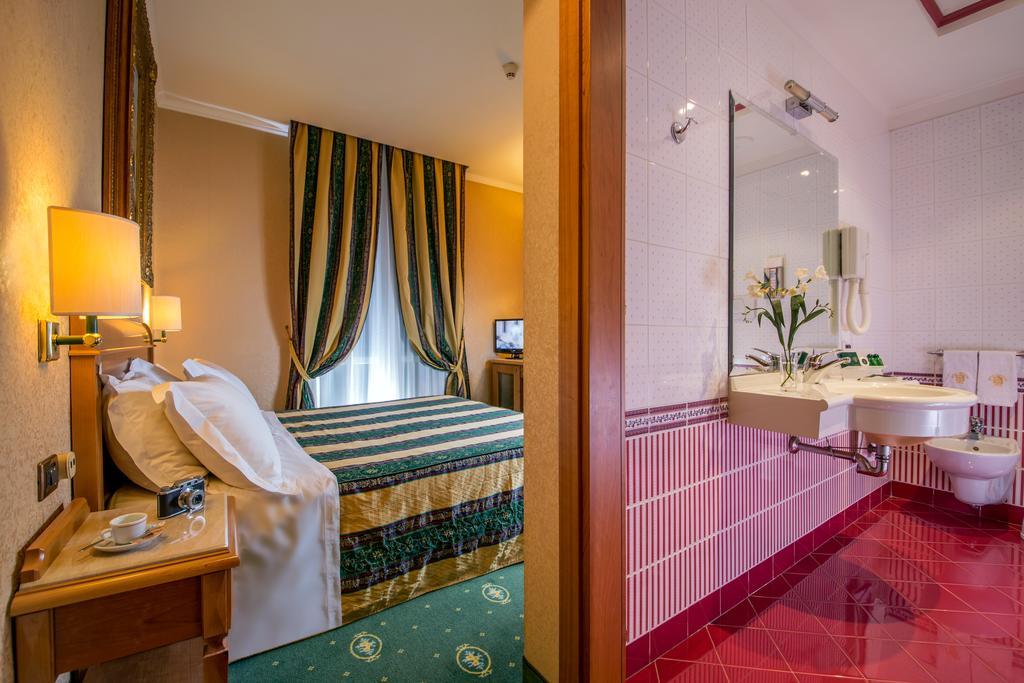 Colonna Hotel Фраскати Экстерьер фото