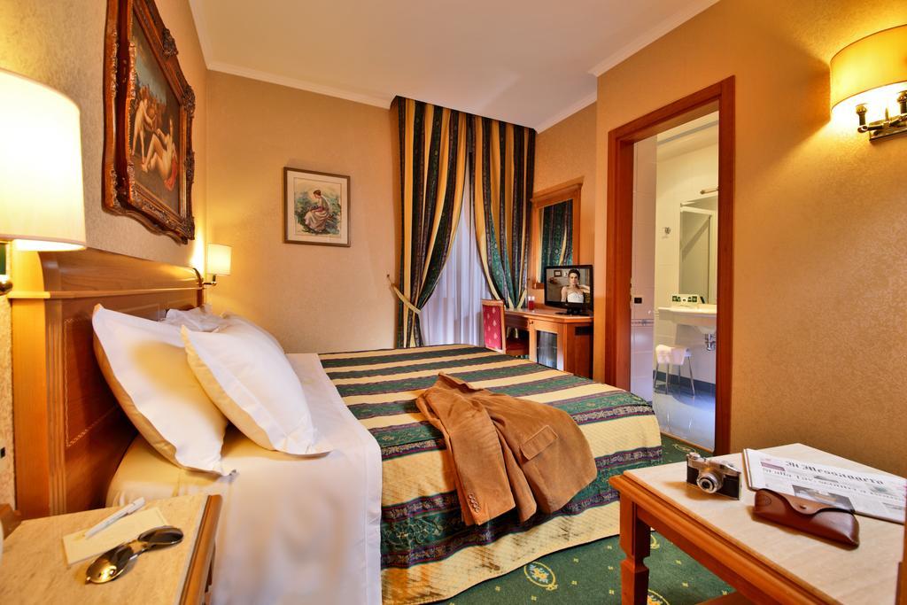 Colonna Hotel Фраскати Экстерьер фото