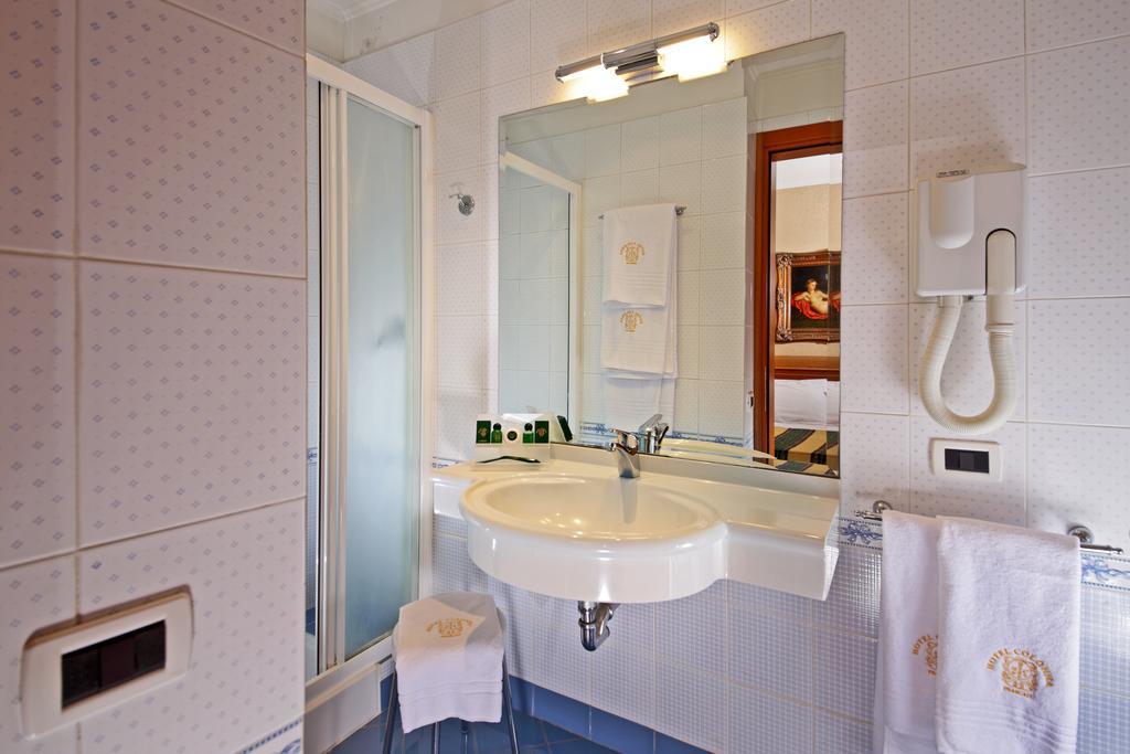 Colonna Hotel Фраскати Экстерьер фото