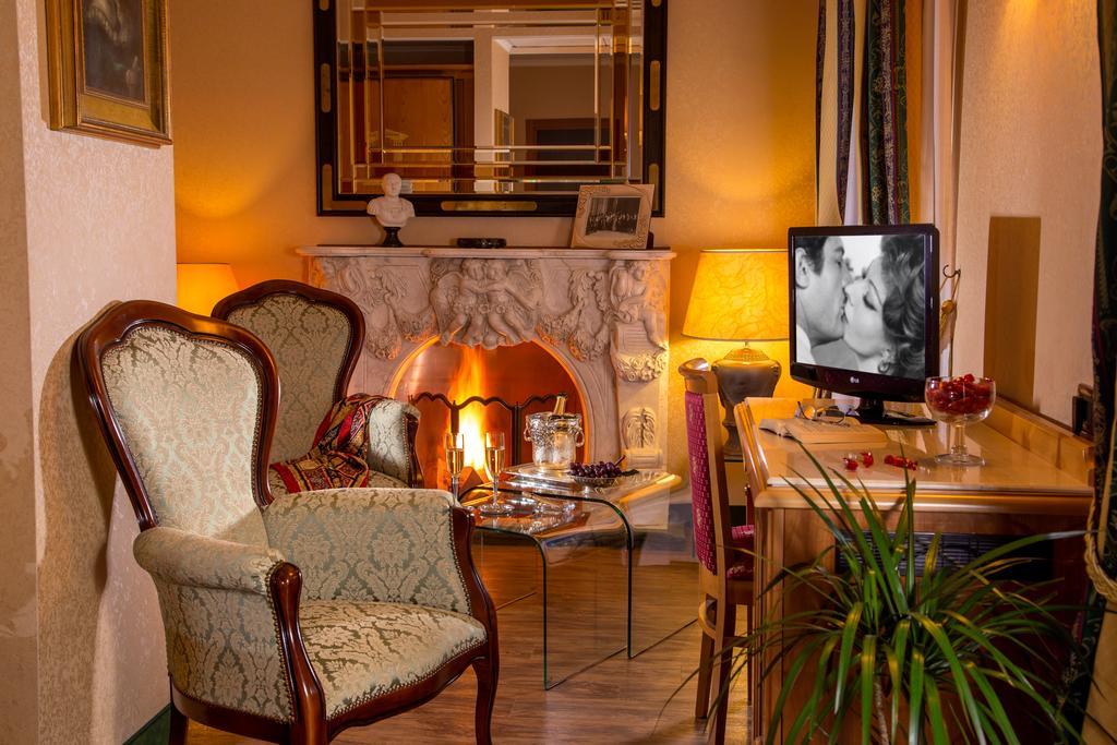 Colonna Hotel Фраскати Экстерьер фото