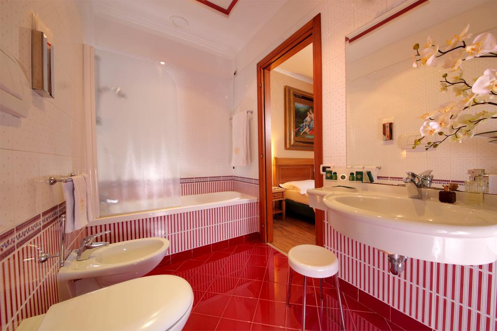 Colonna Hotel Фраскати Экстерьер фото