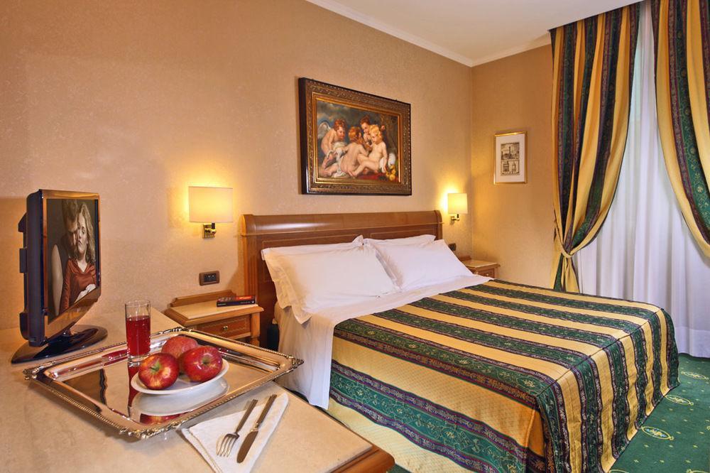 Colonna Hotel Фраскати Экстерьер фото