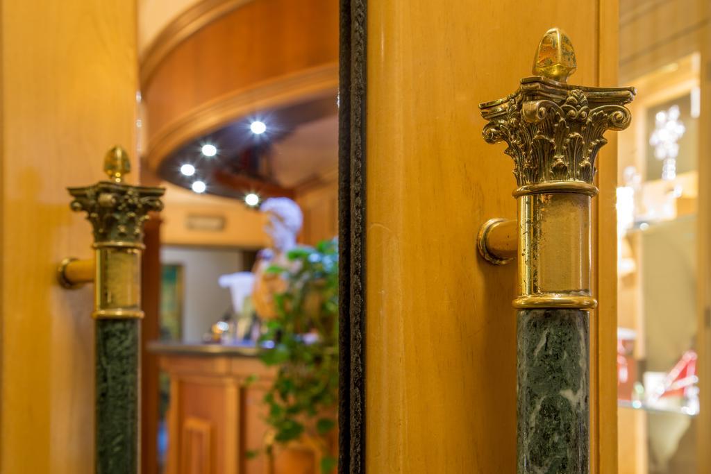 Colonna Hotel Фраскати Экстерьер фото
