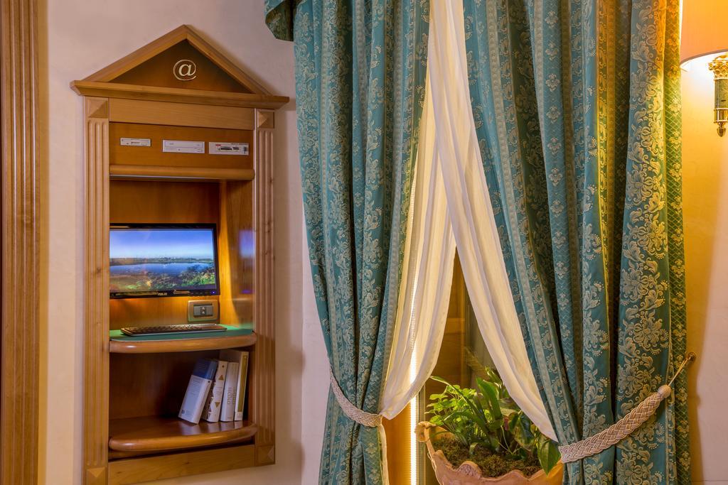 Colonna Hotel Фраскати Экстерьер фото